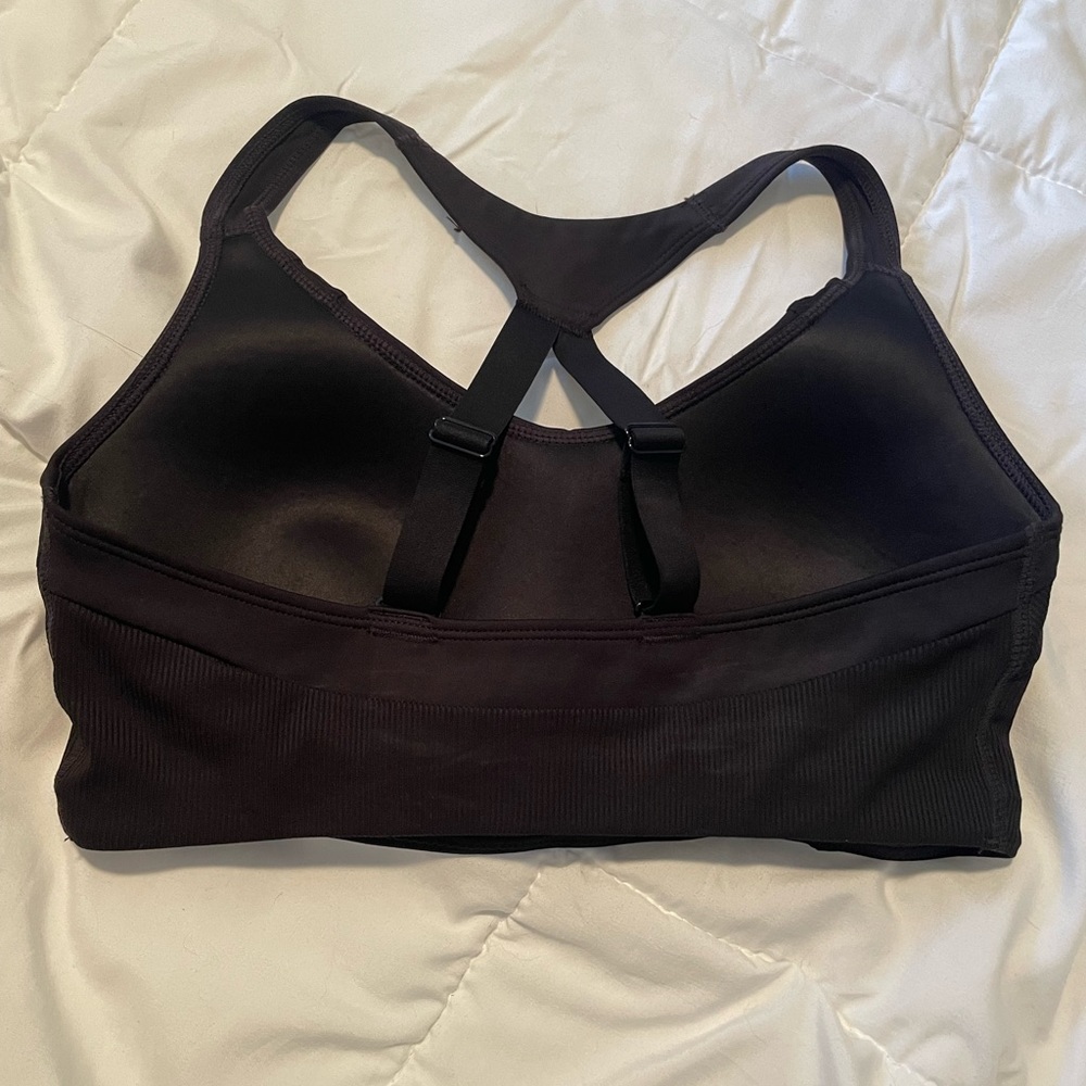 Sports bra - Picture 2 of 3